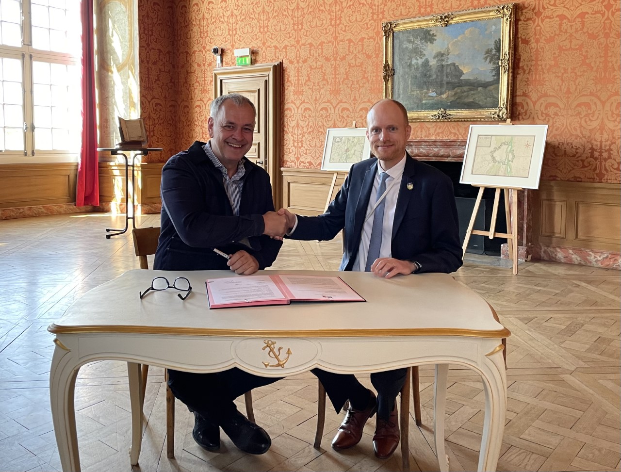 Franse topstukken naar Limburgs Museum: Eeuwenoude kaart van Beleg van Maastricht tijdelijk te zien in nieuwe tentoonstelling